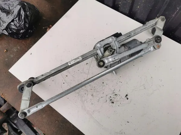 Etupyyhkijän mekanismi VW Golf V VI 1K1955023G image 7