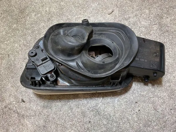 Motor da tampa de combustível OEM 8Y4809906 Audi A3 Limousine image 5
