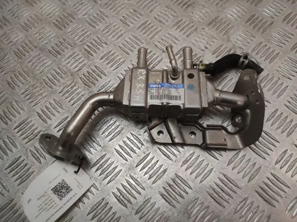 Lexus RX 450H 2019 EGR-kylare OEM 2568031050 image 2