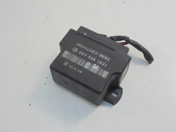 MERCEDES E W124 Gloeiplugrelais OEM image 5