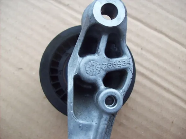 Rouleau de tendeur Maserati Ghibli SQ4 M157 OEM 286934 image 3