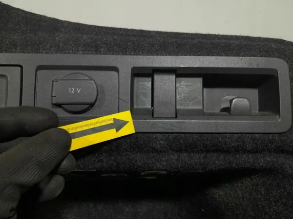 Funda de maletero derecha Skoda Superb III OEM 3V5867428AQ image 4