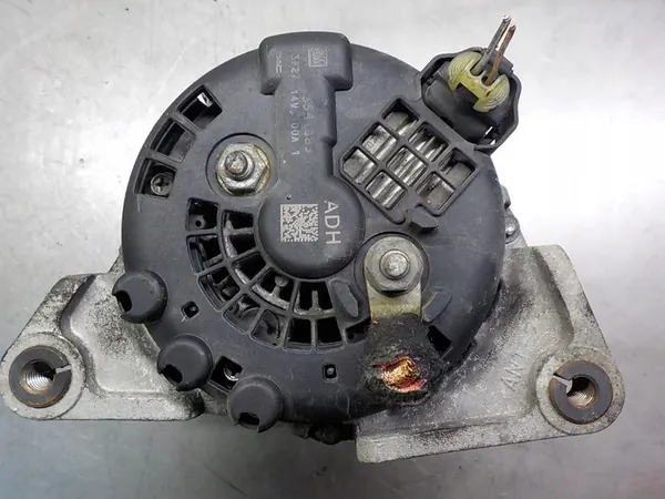 OPEL CORSA D 1.4 B Vaihtovirtageneraattori 13581885 image 4