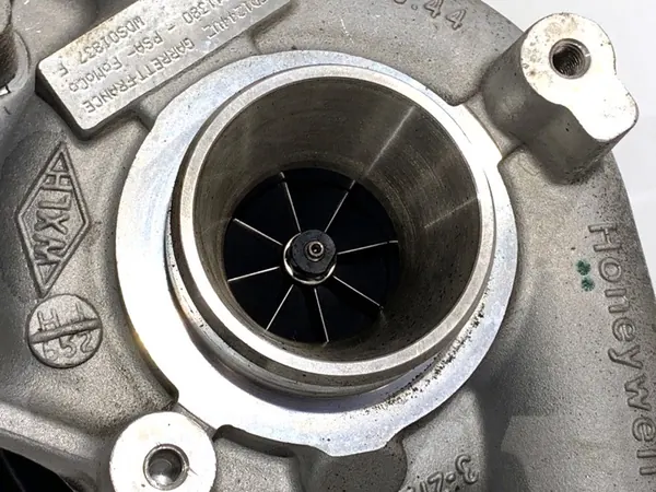 Turbo Ford Focus IV 1.5 120CV image 4