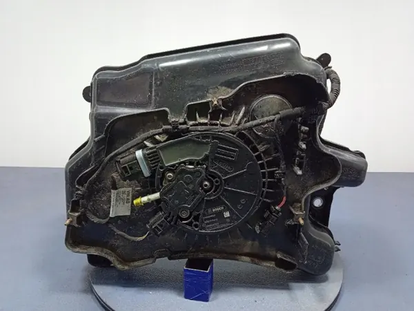 Skoda AdBlue-säiliö OEM 5Q0131877F - Käytetty image 7