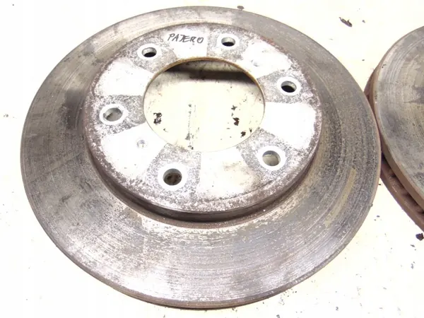 Gebruikte Voorremmen voor Mitsubishi Pajero IV image 3