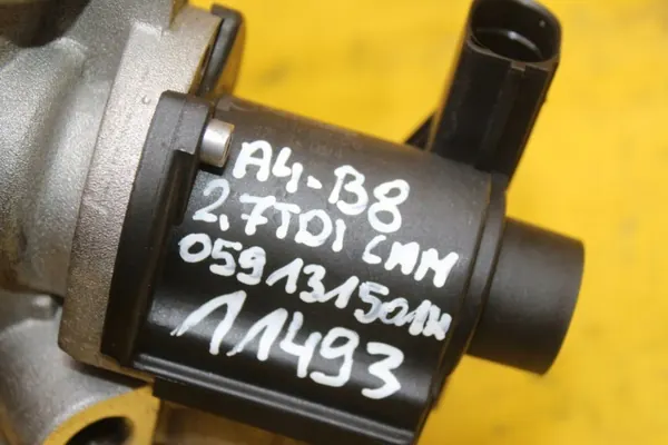 Soupape EGR OEM 059131501H pour Audi A4 B8 2.7 TDI image 7
