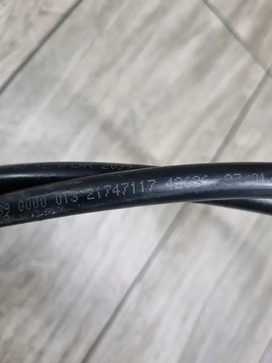 OEM 21755629 AdBlue-pumpun Jäähdytysputki Käytetty image 3