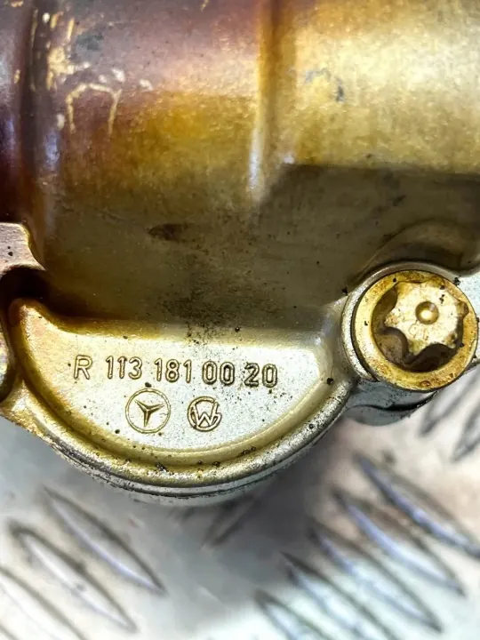 Bomba de aceite usada OEM A1131810020 para Mercedes-Benz SL image 9