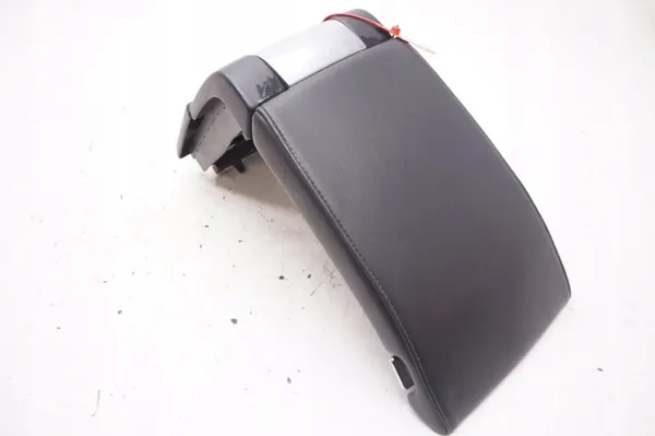 Armrest Console Heated Rear Seats Volvo V70 III OEM 39870952 image 2