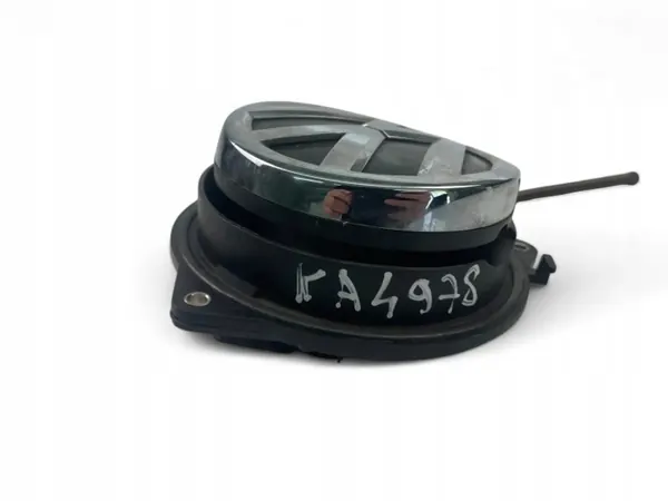 Asa de maletero VW Golf VII OEM 5G6827469R - Usado image 5