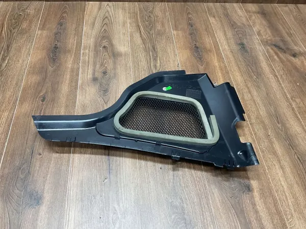 Cache pare-brise gauche OEM A1668300113 Mercedes-Benz image 3