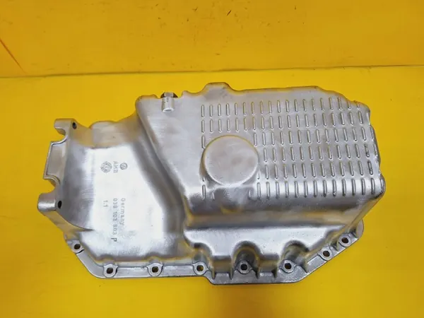 Cárter de aceite OEM DRC96882 sin sensor para Skoda Octavia image 2