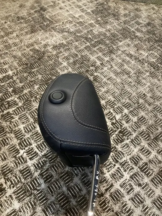 Conjunto apoios de cabeça Mercedes-Benz OEM A1669704050 - Usado image 3