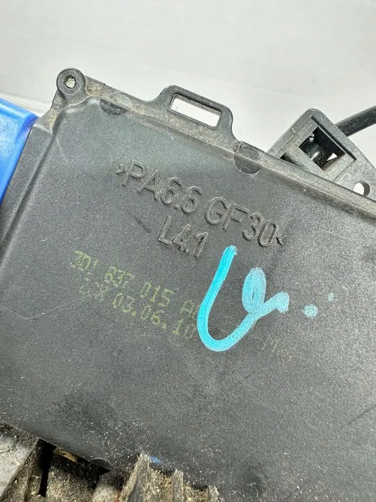 GOLF V IV KOMBI Türschloss Links Vorne image 4