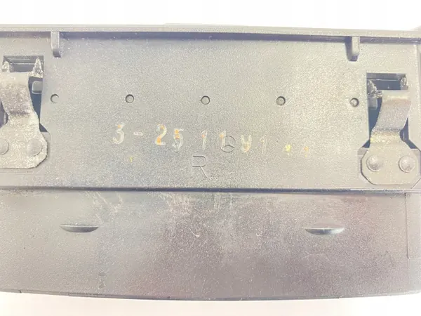Passagerarventilationsgall OEM SDV104355 Mercedes W124 image 10
