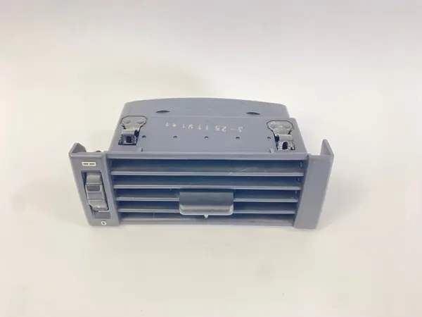 Passagerarventilationsgall OEM SDV104355 Mercedes W124 image 3