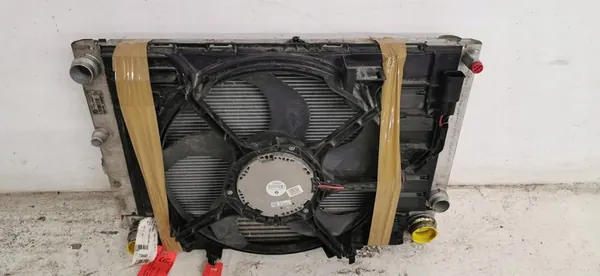 Radiador de agua BMW 5 E60 E61 520i 525i 530i 2003-2005 OEM image 2