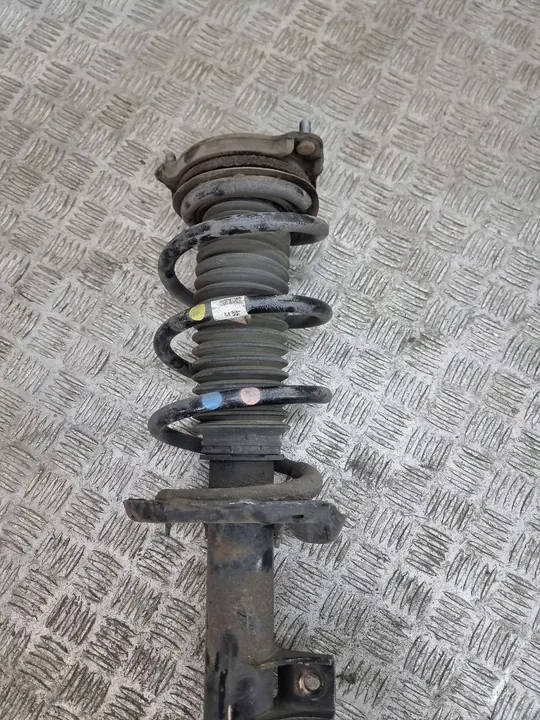 Amortizzatore anteriore KIA Sportage 2020 con molla image 3