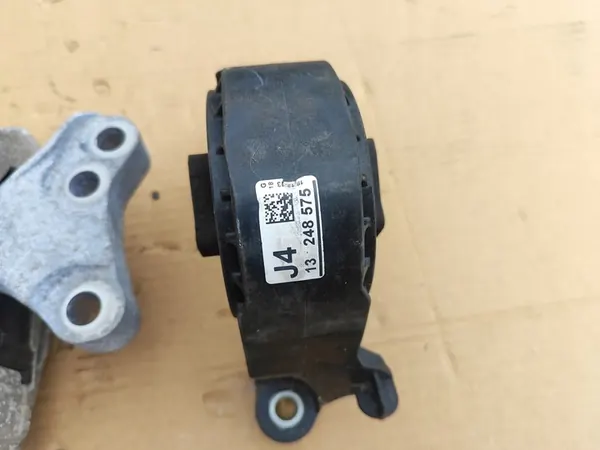 OPEL ASTRA J IV 2.0 CDTI Supporto Motore 3pcs image 3