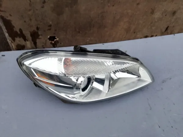 Farol Dianteiro Direito Skoda Fabia II Lift Europa 5J1941016D image 4