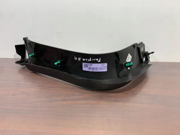 OEM 5RJ28DX9AE Moldura maletero derecha Chrysler Pacifica image 3