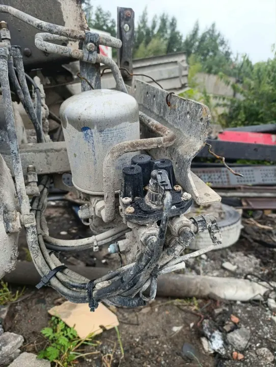 Base de valve dessicateur Mercedes A0004469664 - Occasion image 3