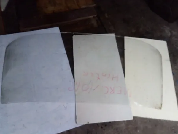 Mercedes W114/W115 takalasi OEM szyba w115 tył image 4