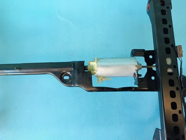 OEM 8V4881184 Passagerarsätesmotor för Skoda Superb 3 image 5