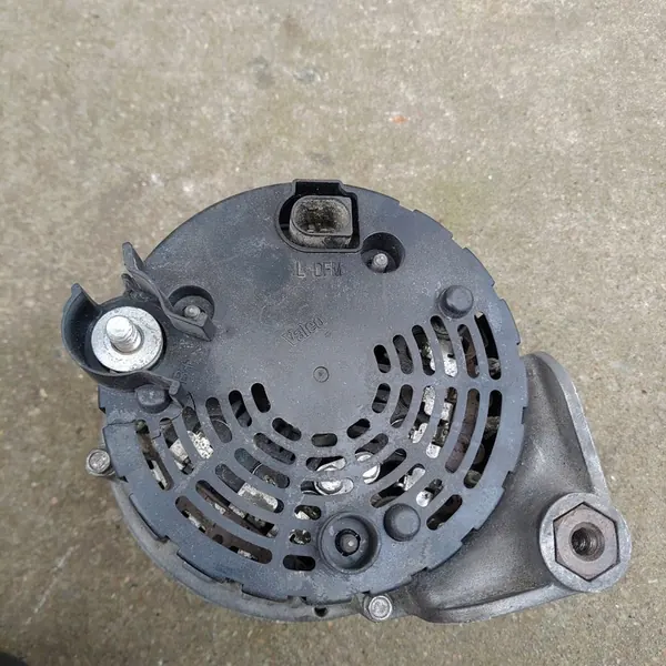 Vaihtovirtageneraattori BMW 150A E46 OE 7 788 223 image 4