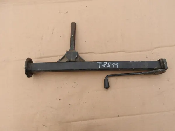 Gato Mercedes W123 OEM 1235830215 - Usado image 2