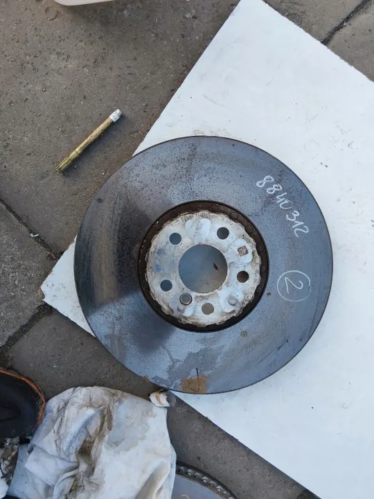BMW 8840312 Vorderer Bremsscheibe - Gebrauchtes OEM-Teil image 2
