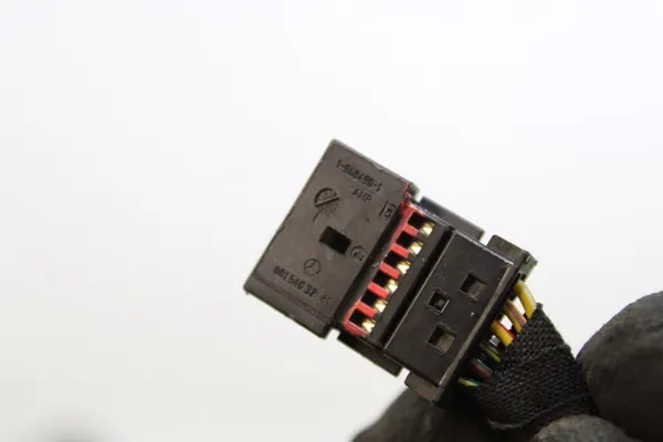 MERCEDES W209 CLK PDC 6 PIN ORIGINAL image 6