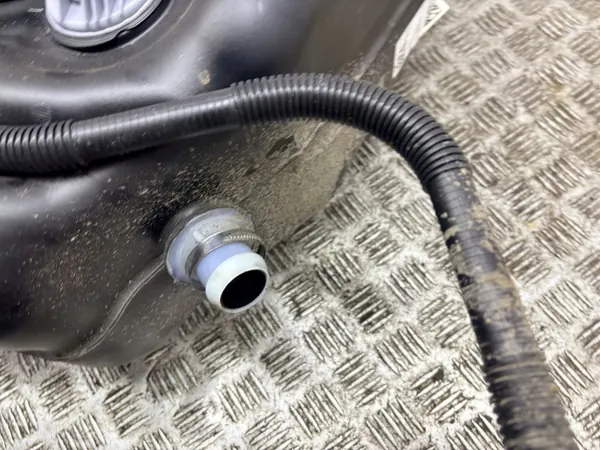 Tanque combustível usado OEM 8741428 Mini Countryman U25 image 6