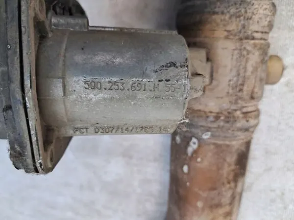Flange de escape OEM 5Q0253691H para VW image 4