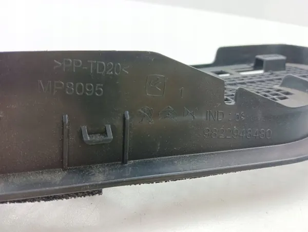 Innenraumfilter-Abdeckung OEM 9822948480 für Opel Mokka B image 6