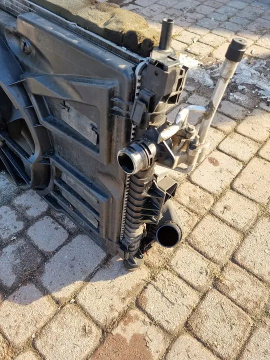 FORD OEM 8V619L440AC Complete Radiatorventilator image 9