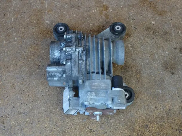 Golf V R32 A3 8P TT 8J Quattro 3.2 V6 Haldex Differenzial 0AV525010D image 4