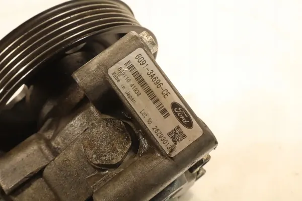 Pompe de direction assistée Ford OEM 6G91-3A696-CE Occasion image 7