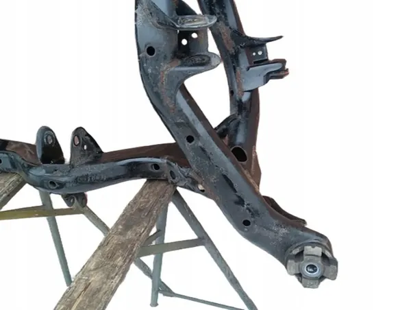 Porsche Cayenne II Hinterachsschwinge OEM 95833103103 image 3
