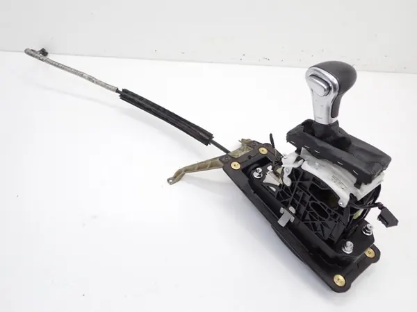 OEM 4L1713041R Vaihteenvalintalinkki Audi Q7 3.0 TDI:lle image 2