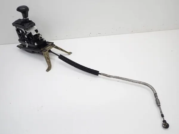 OEM 4L1713041R Vaihteenvalintalinkki Audi Q7 3.0 TDI:lle image 3