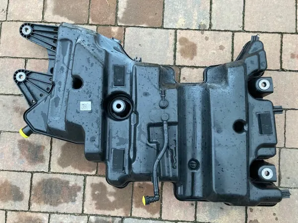 MERCEDES VITO RÉSERVOIR ADBLUE A4474704102 A4474703501 image 2