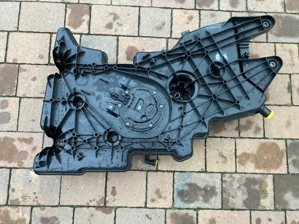 MERCEDES VITO RÉSERVOIR ADBLUE A4474704102 A4474703501 image 7