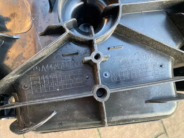 MERCEDES VITO RÉSERVOIR ADBLUE A4474704102 A4474703501 image 8