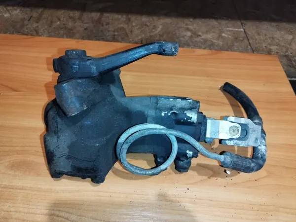 BMW Ohjausvaihde OEM 54201200761 - Käytetty image 6