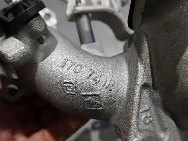 Nissan Juke 1.5DCI Inlaatslang EGR Ventiel OEM image 3