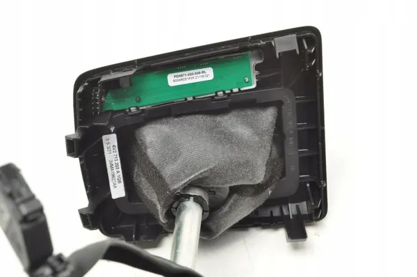 Levier de Vitesse Skoda Fabia III OEM 6C2713025AF image 3