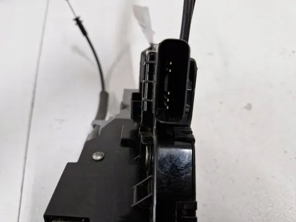 Hyundai Dörrlås 81320-D3000 image 3