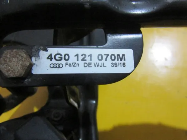 Pompe à air secondaire Audi A6 4G OEM 4G0906617H image 3